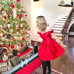 Meet your Posher, Elana